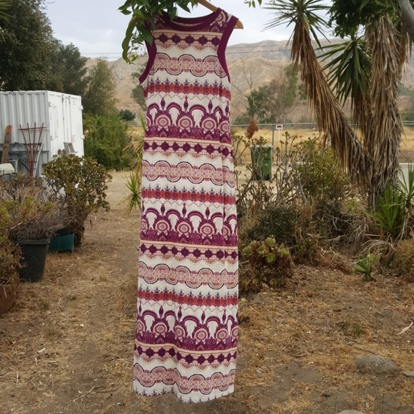 Dress - Picture 4 of 4